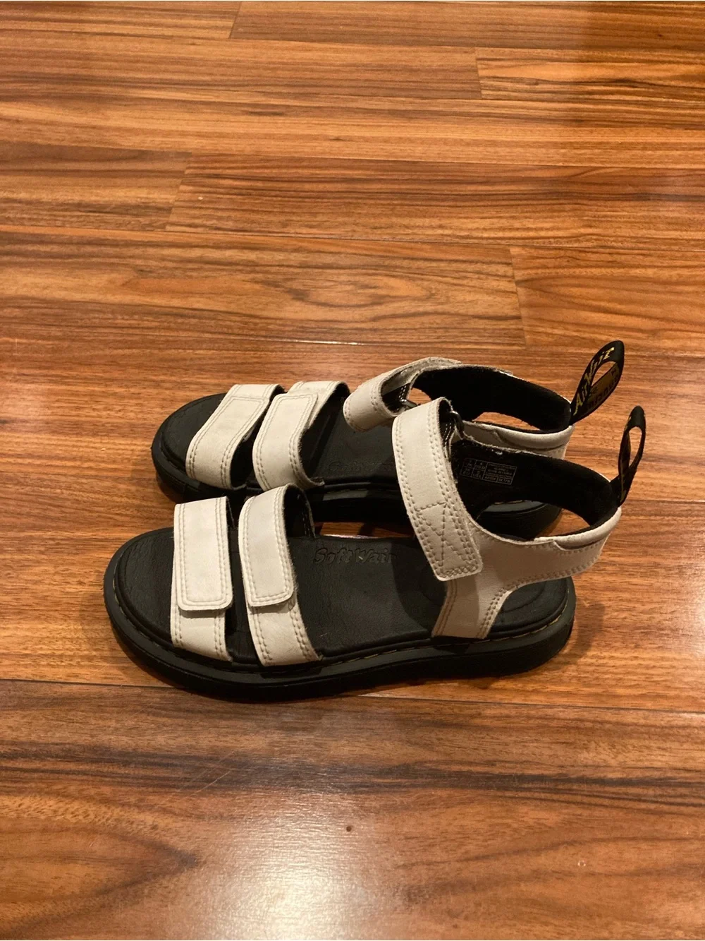 Dr. Martens Kids White & Black Triple-Strap Leather Sandals SZ 4